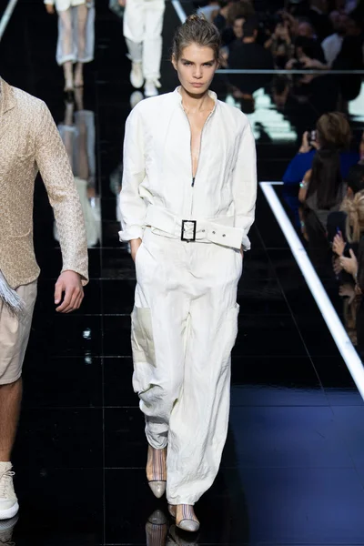 Look 57